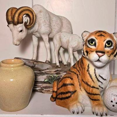 "Homco," "Tiger Woods Foundation," & Signed Mini Vase
