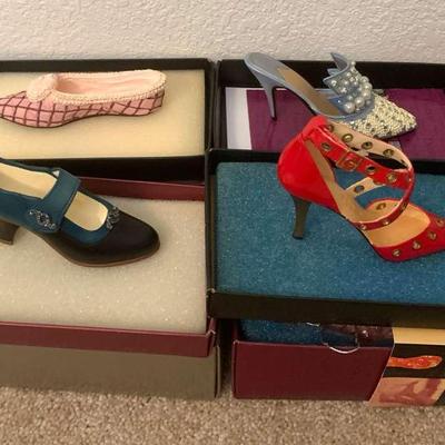 Just The Right Shoe, Raine Original,”heavy metal”,”truffles” Collectible Figurines