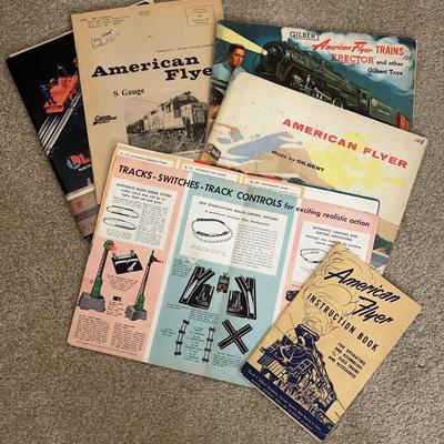 Vintage American Flyer Books And Pamphlets