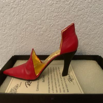 Just The Right Shoes And A Raine Original Collectible Figurines