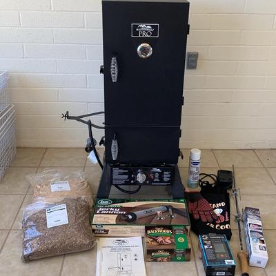Masterbuilt Pro Smoker And Assorted Grilling Items