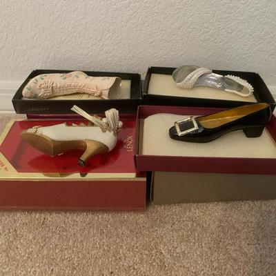 Just The Right Shoe And Misc Shoe Decorations