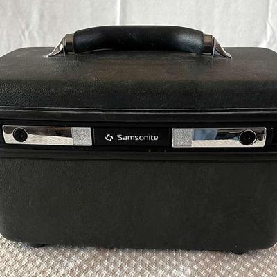 Vintage samsonite Train Case With Key