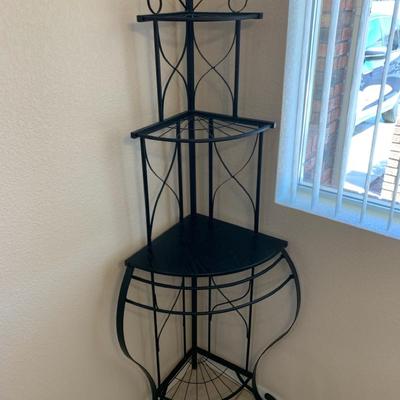 Corner Table