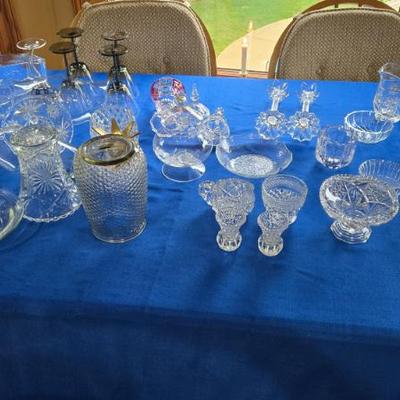 Sale Photo Thumbnail #3: Beautiful crystal and Serving platters