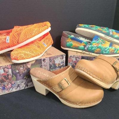 3 Pairs Of Women's 6.5-7 New Tom's 1 Handpainted