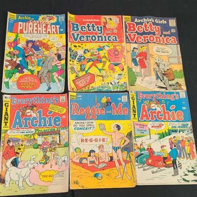 Vintage 1960's Archie Series Comics, Archie's Girls, Betty And Veronica, Everything's Archie 