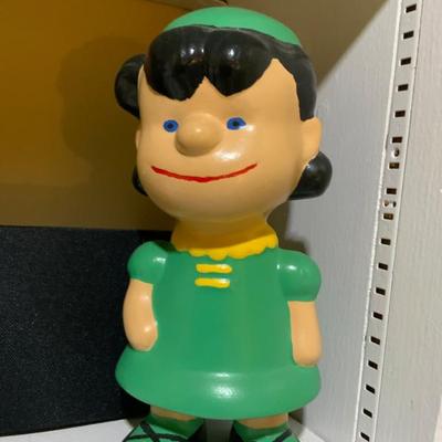 Sale Photo Thumbnail #102: Vintage peanuts collectible 