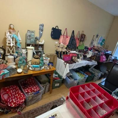 Sale Photo Thumbnail #146