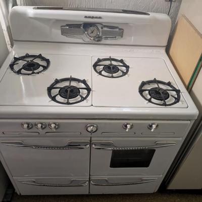 Sale Photo Thumbnail #14: Vintage Roper gas stove - 1950s