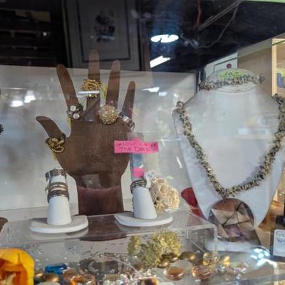 Sale Photo Thumbnail #154