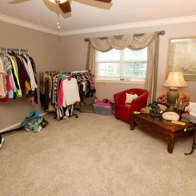 Sale Photo Thumbnail #38