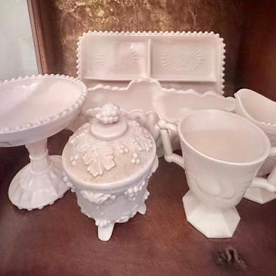 Vintage Milk Glass
Westmoreland "Paneled Grape"