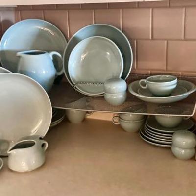 Mid-Century modern, Iroquois Casual China by Russel Wright U.S.A.