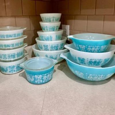 Pyrex:  Butterprint Amish