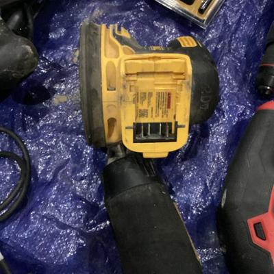 Dewalt cordless random orbital sander 2
