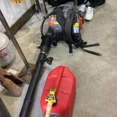 Sale Photo Thumbnail #30: Husqvarna backpack leaf blower 2