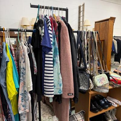 Sale Photo Thumbnail #32