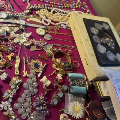 Sale Photo Thumbnail #64