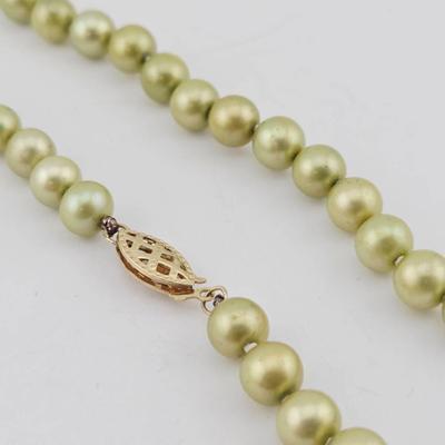 14k Pistachio Green Pearl Necklace 