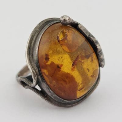 Vintage Sterling Silver Amber Ornate Ring