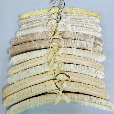 (12) Satin Hangers