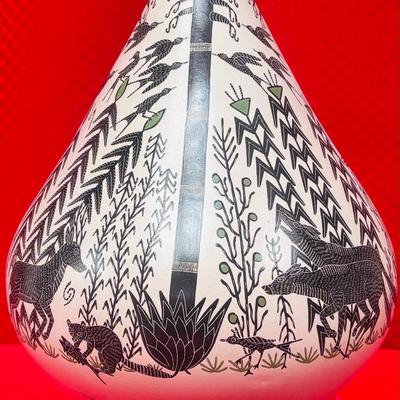 Hector Gallegos Jr. Mata Ortiz Pottery Jar