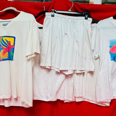 Fresh Produce Brand Separates in White