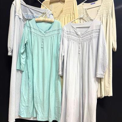 Women’s Long-Sleeve Nightgowns