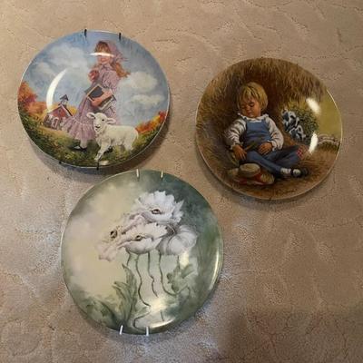 Collector Plates: Mary Had A Lamb, Little Boy Blue And White Poppy Flowers 