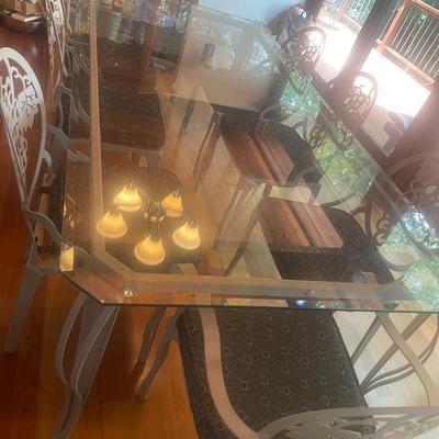 Custom made grape metal table and chairs brand: Twist and Turn