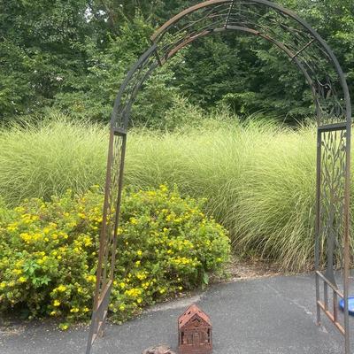 Bird Walkway, Vintage Cast Iron Penny Bank Home Farm House Building And Frog 