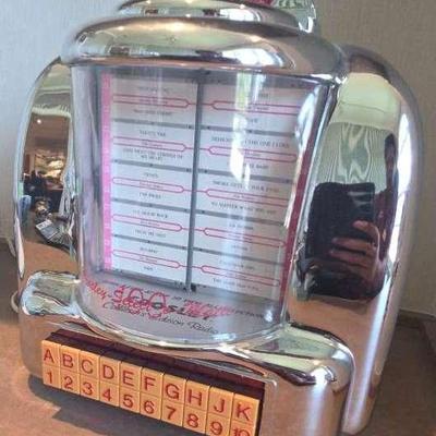 Crosley Jukebox Caset Player with an AM/FM Radio