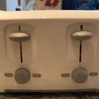 Large 4-slot Toaster With Extra Wide Slots