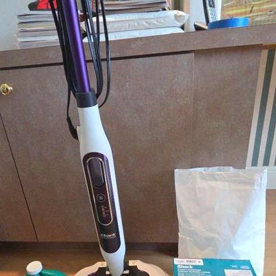Shark Steam & Scrub W/8 Scrub Pads & 2 Polish Pands & Bruce Floor Cleaner