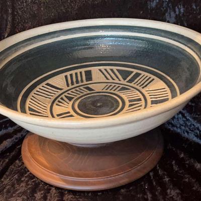 Stoneware Bowl On Wooden Stand
