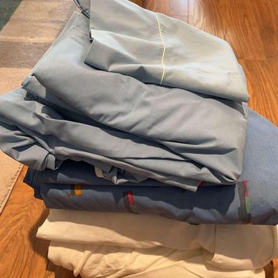 Great Condition Sheet Sets Size Unknown