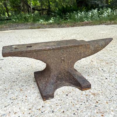 Antique Blacksmith 80 lb. Anvil
