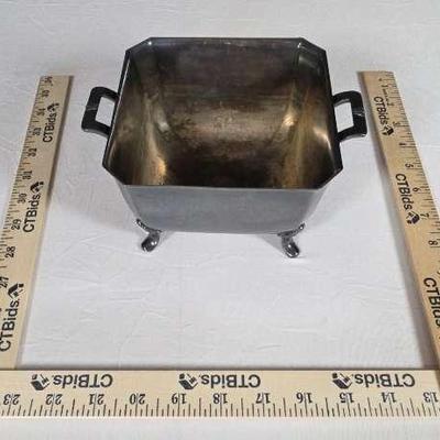 Antique silver-plated MERIDEN S.P. CO INTERNATIONAL S. CO 650 Salt Cellar Dish