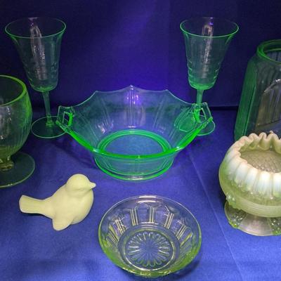 Uranium Glass Including Fenton Bird 