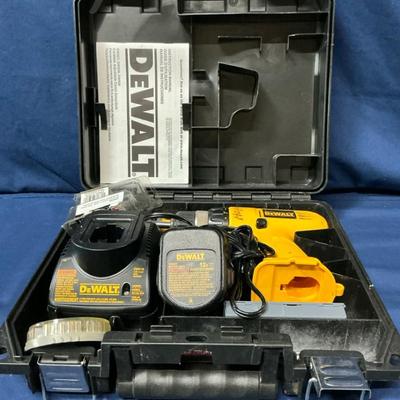 Dewalt DW927k-2 Drill With Box And Accessories 