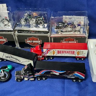 Harley Davidson Collectibles incl. Die Cast Motorcycles & Trucks