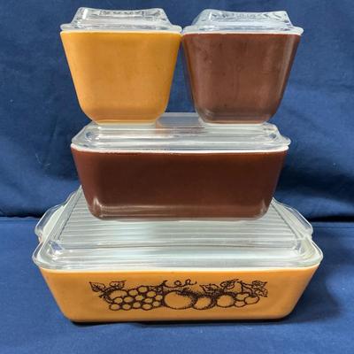 Vintage Pyrex Refrigerator Boxes 
