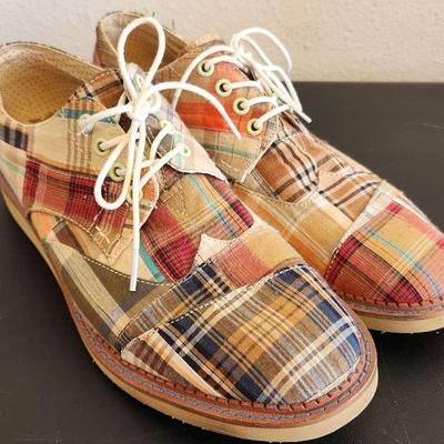TOM's Shoe Men's Size 10.5