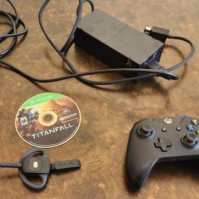 Lot of Xbox Accessories 