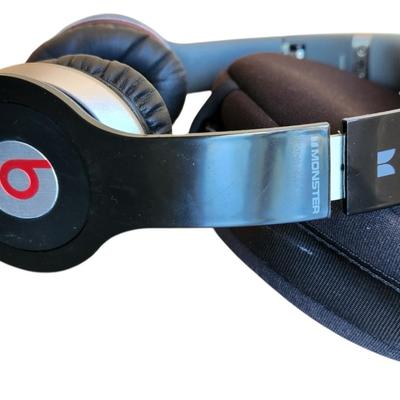 Beats Solo2 Headphones w/Case