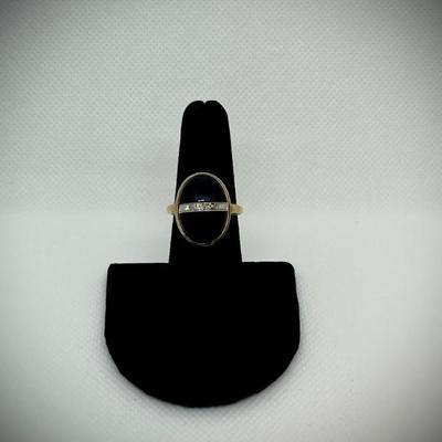 Mourning ring: Onyx and diamond