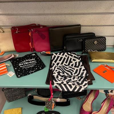 Sale Photo Thumbnail #141