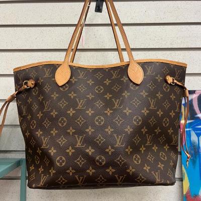 Sale Photo Thumbnail #136: Authentic Vuitton 