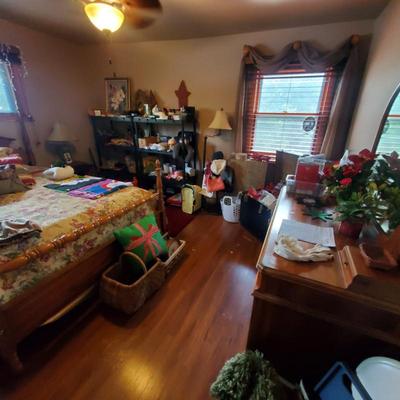 Sale Photo Thumbnail #247